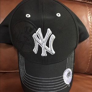 New York Yankees hat